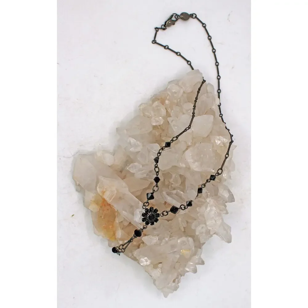 Y2K DKNY Harianna Fashion Jewelry Austria Crystal Floral Lariat Necklace